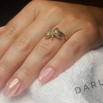 «Элегантно одеваться и всегда иметь ухоженные ногти — это ра