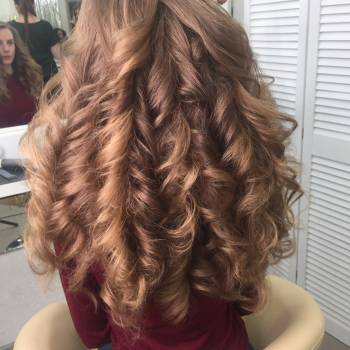 Прическа косы-локоны