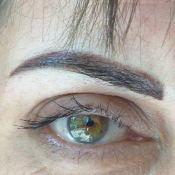 Татуаж бровей сразу после процедуры