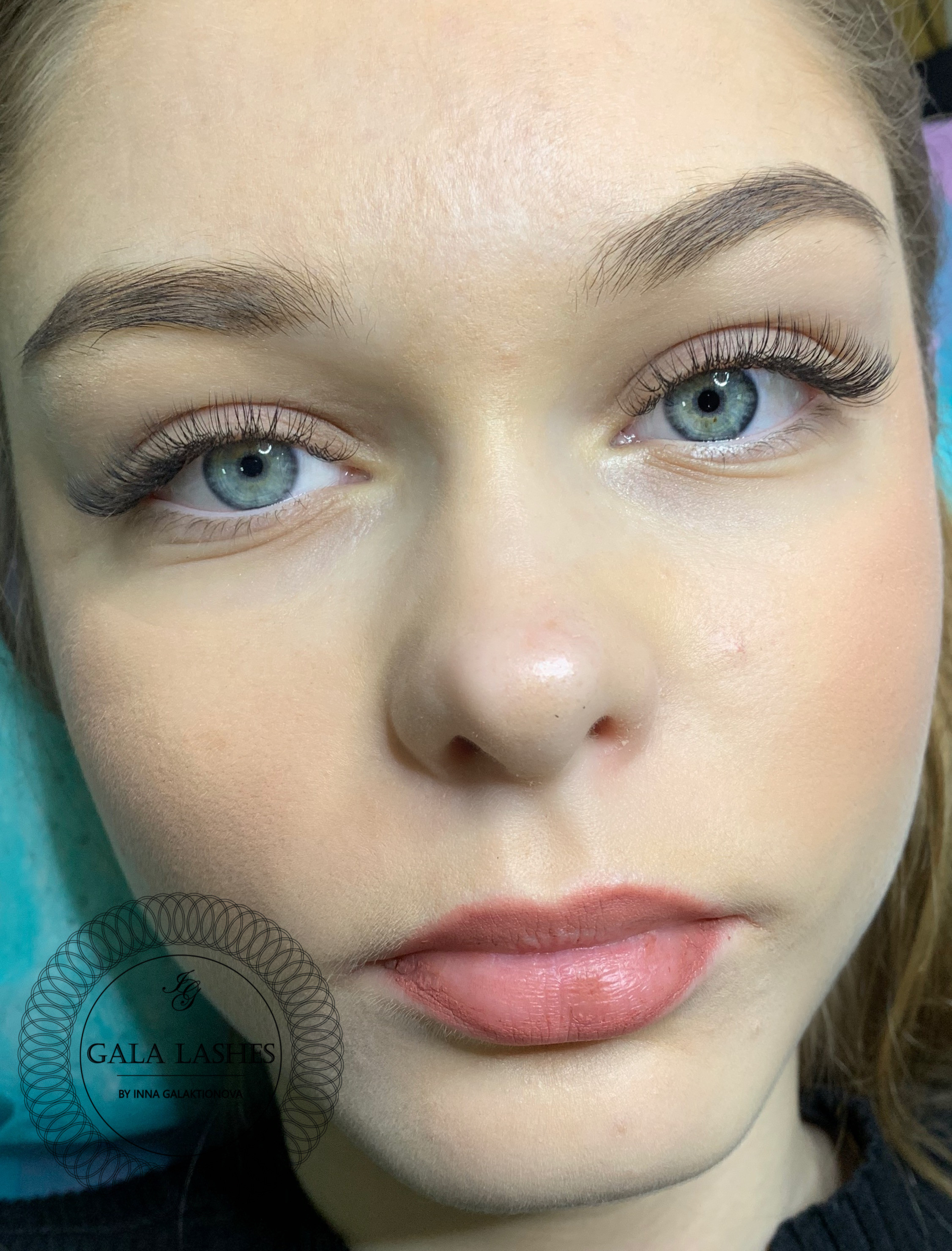 Класичне нарощування, фото - Курси та навчання Gala Lashes