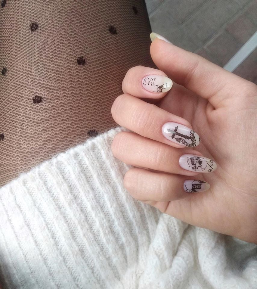 Нюдовий манікюр з малюнком незвичайний, фото -  Ten`s nailkitchen
