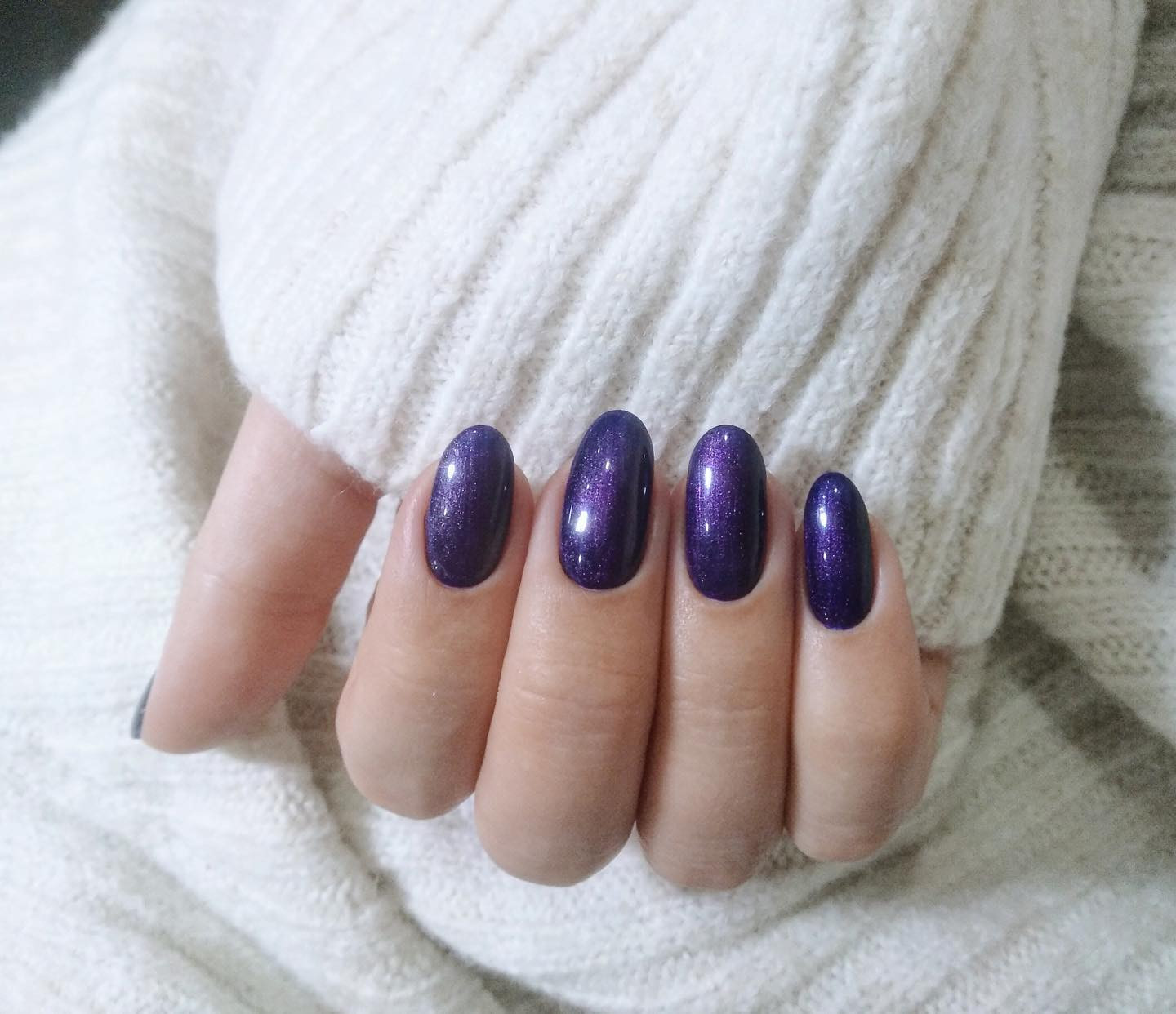 Яскравий манікюр фіолетовий темний, фото -  Ten`s nailkitchen