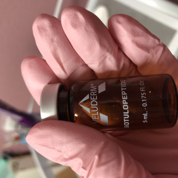 Мезотерапия лица и тела
                    Врач-косметолог Алина Киев