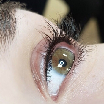 Межресничка татуаж
                    Бровист Катерина Харьков