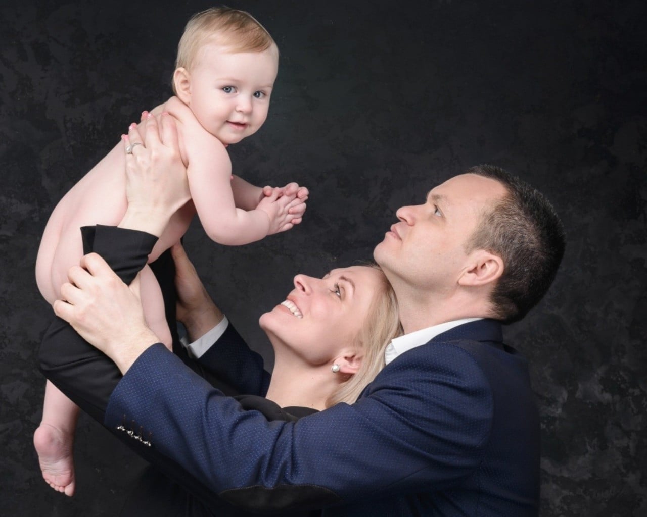 Семейная фотосессия в студии, фото - Фотостудия AC Studio