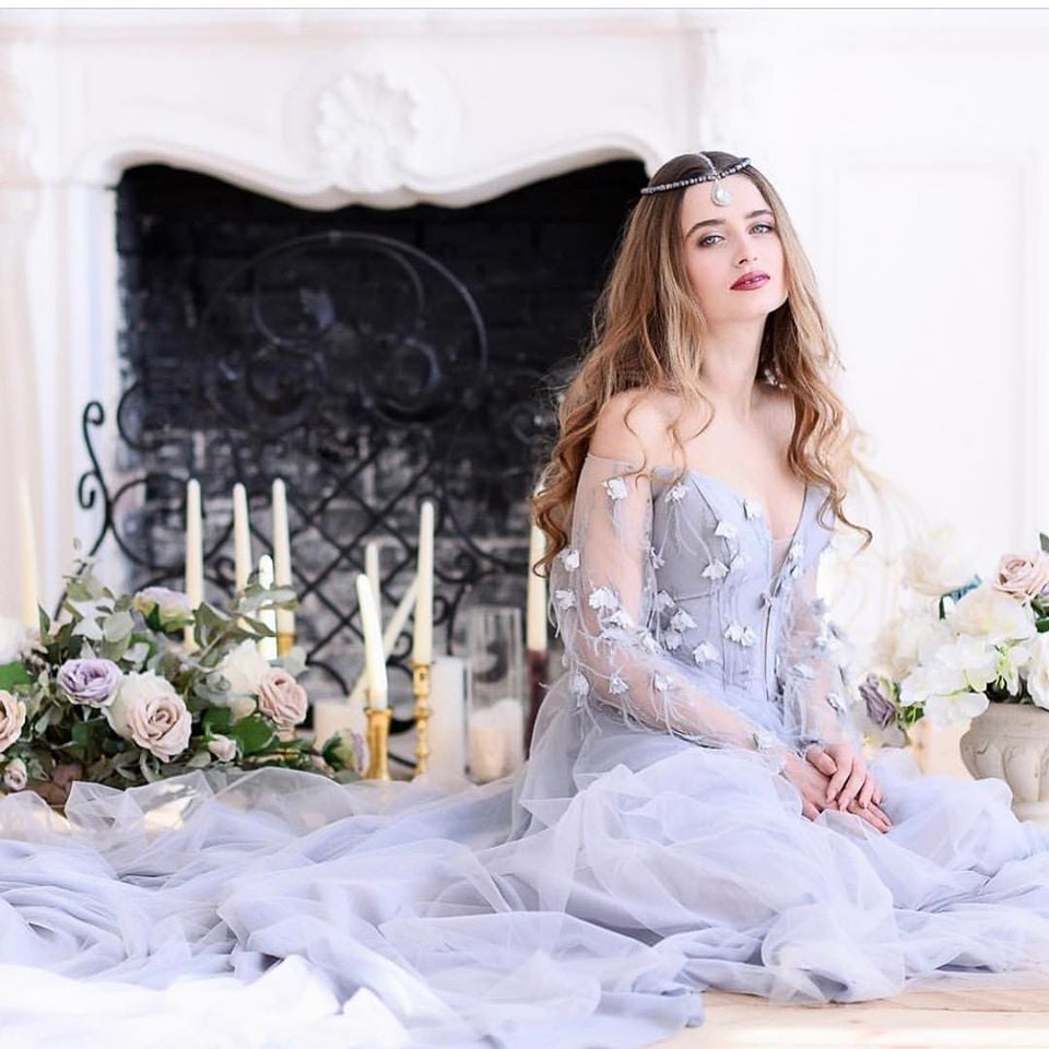 Фотосессия в постели женственная со свечами, фото - Фотостудия Cream Photo Studio