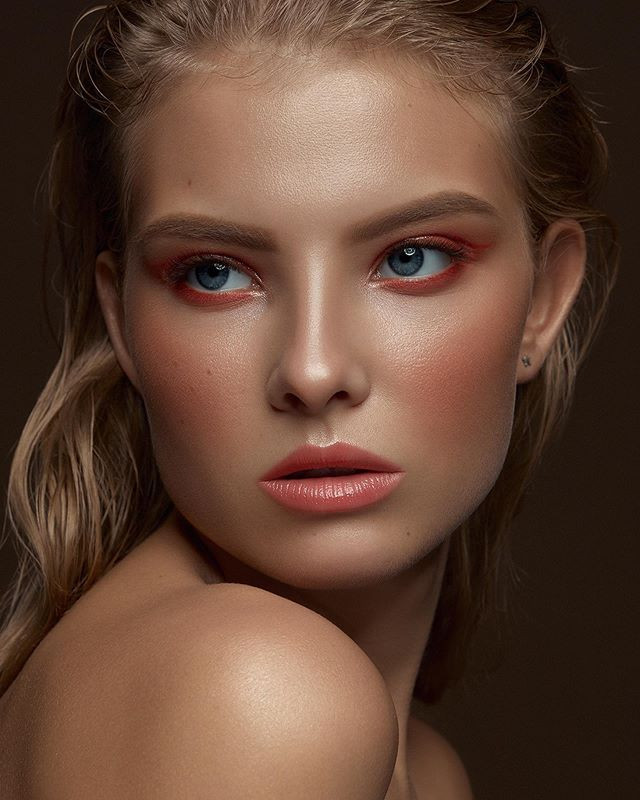 Фотосесія у студії портретна, фото - Фотостудiя KurtaStudio