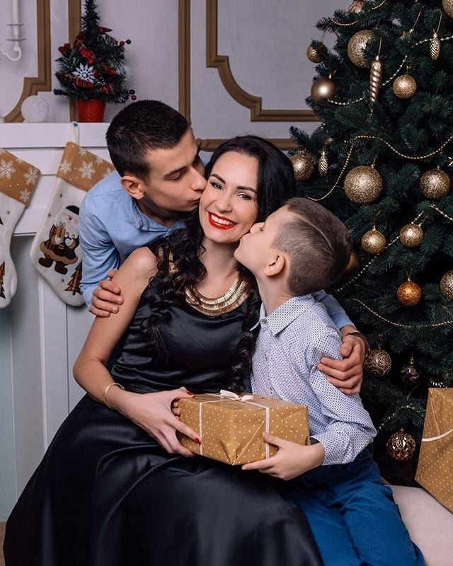 Новорічна фотосесія сімейна, фото - Фотостудiя Avalon