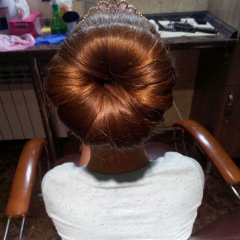 Женская стрижка
                    Перукар Александра Одеса