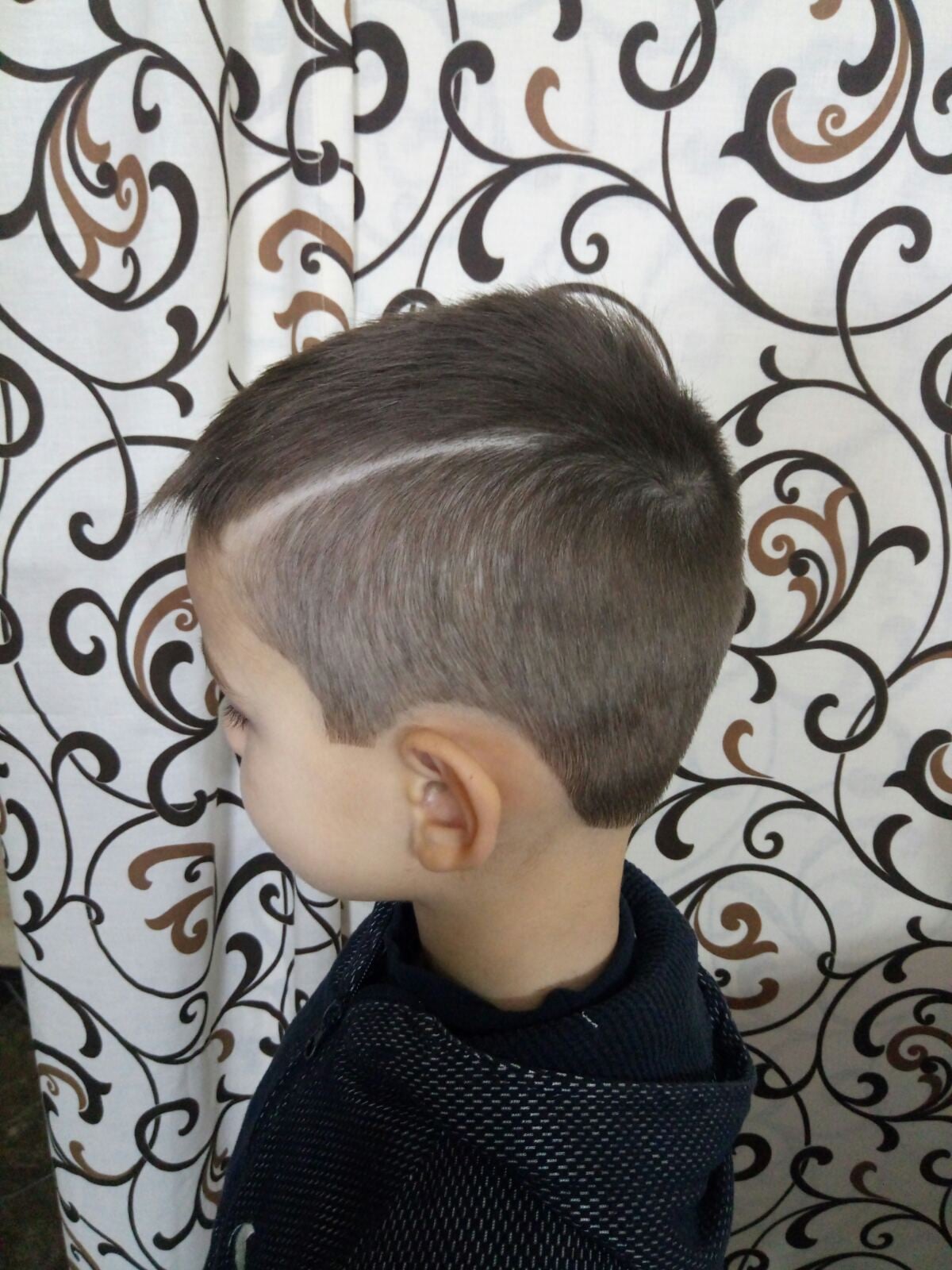 Стрижка для хлопчика дитяча Малюнок на волоссі (hair tattoo), фото - Перукар Александра Яворская
