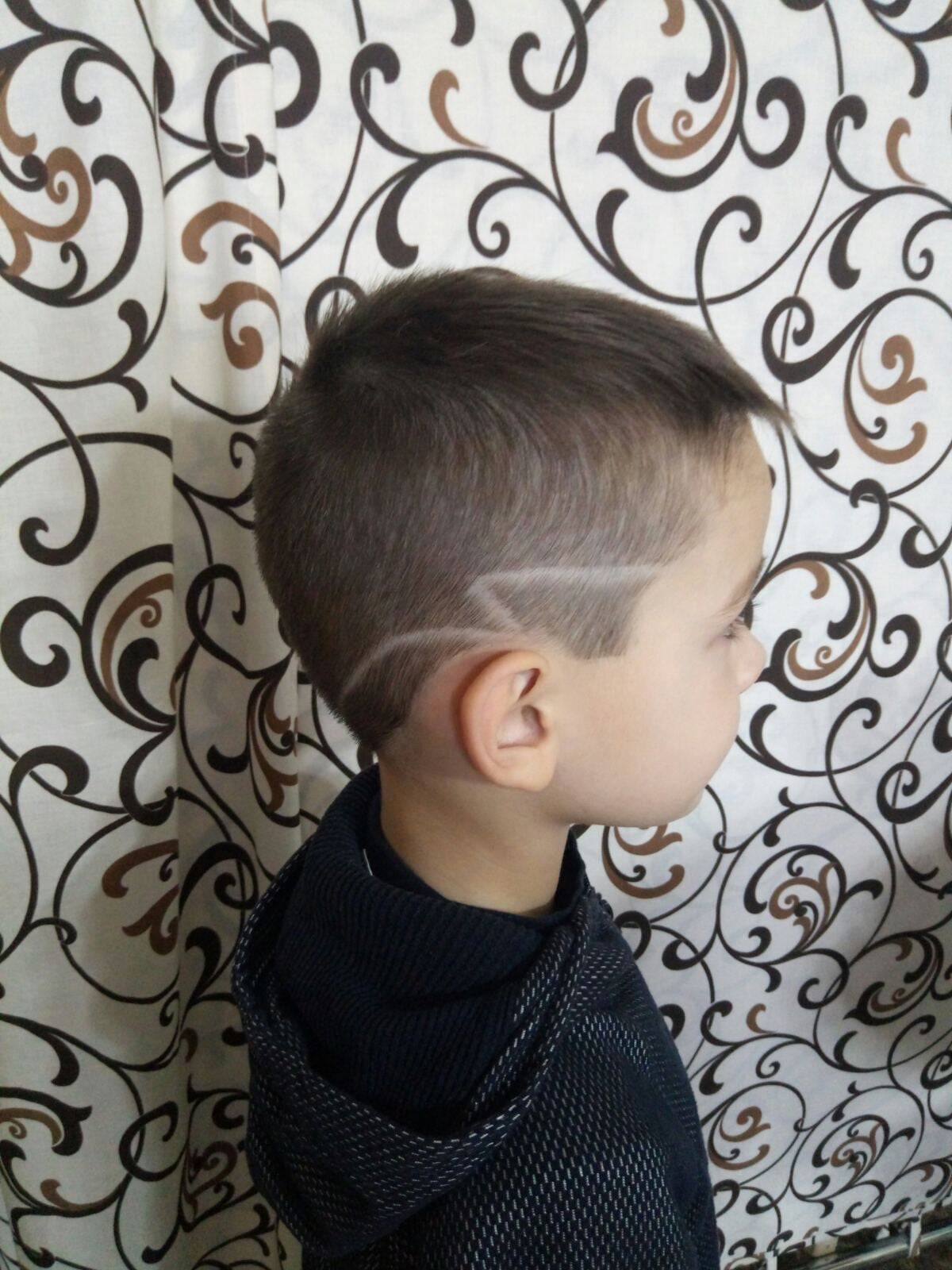 Стрижка для хлопчика дитяча Малюнок на волоссі (hair tattoo), фото - Перукар Александра Яворская