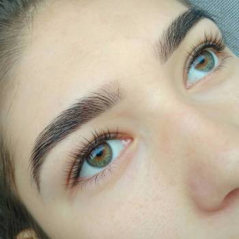 Оформление и окрашивание бровей +ламинирование ресниц