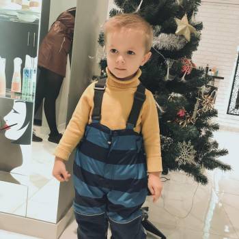 У нас дети стригутся, а родите отдыхают!