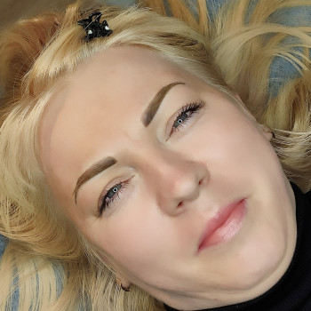 Перекриття старого татуажу
                    Мастер перманентного макияжа Марина Николаев