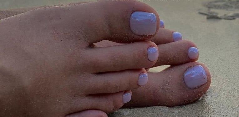 Педикюр красивый летний, фото - Ногтевая студия Terrace Nails Studio