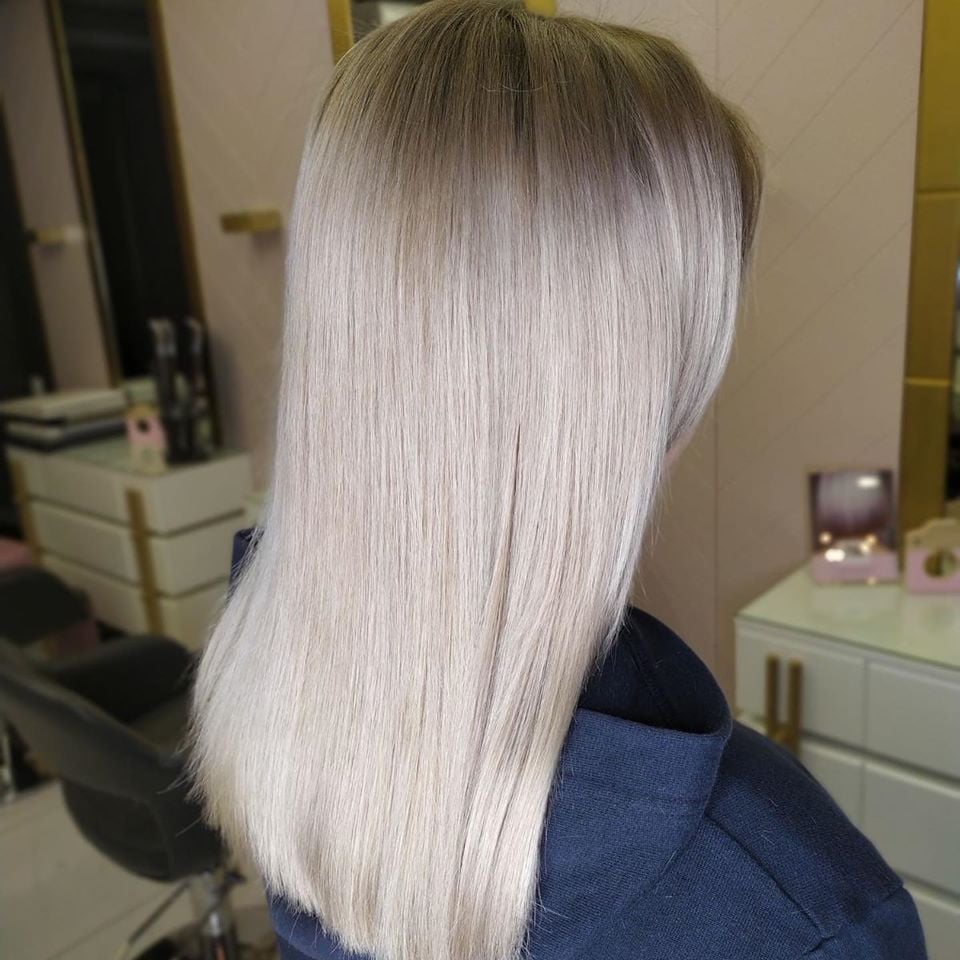 Блонд холодный с темными корнями, фото - Студия красоты 711 Color Bar