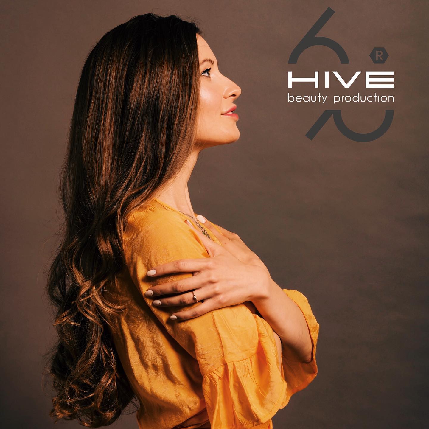 Стильна фотосесія портретна для дівчини, фото -  HIVE Beauty Production