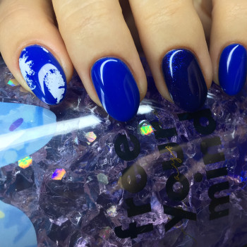 Маникюр (обрезной, не обрезной)
                    Мастер маникюра Елена Зайкан Днепр