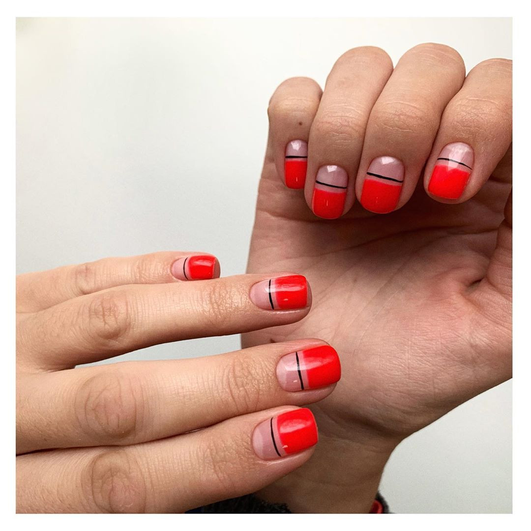 Красный маникюр на короткие ногти прозрачный, фото - Студия красоты K O V A nails