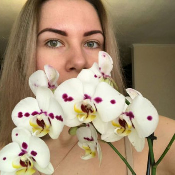 Фото от клиентки. Бровки на второй день после процедуры.