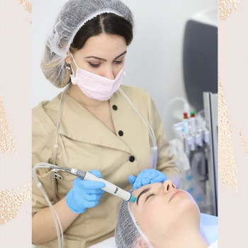 Hydra Facial (Хайдра Фэшл)
                    Косметологічний центр Queens Beauty Дніпро