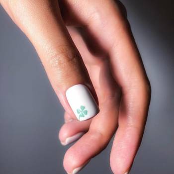 Фото с портфолио KV Nails