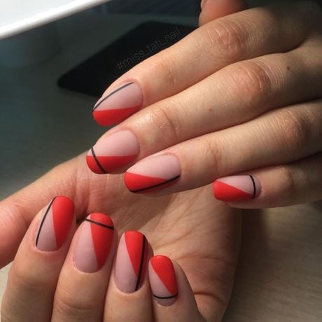 Красный маникюр черный геометрия, фото - Ногтевая студия Fantasy nail