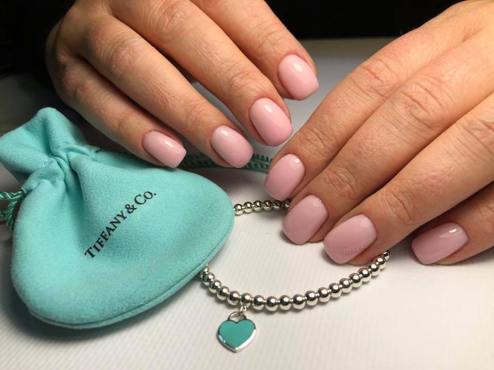Ніжний манікюр нюдовий рожевий, фото - Нігтьова студія Aura Nails