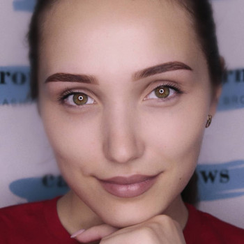 Окрашивание бровей хной