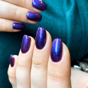 Фиолетовый маникюр с втиркой хамелеон, фото - Салон красоты Sky Beauty Room