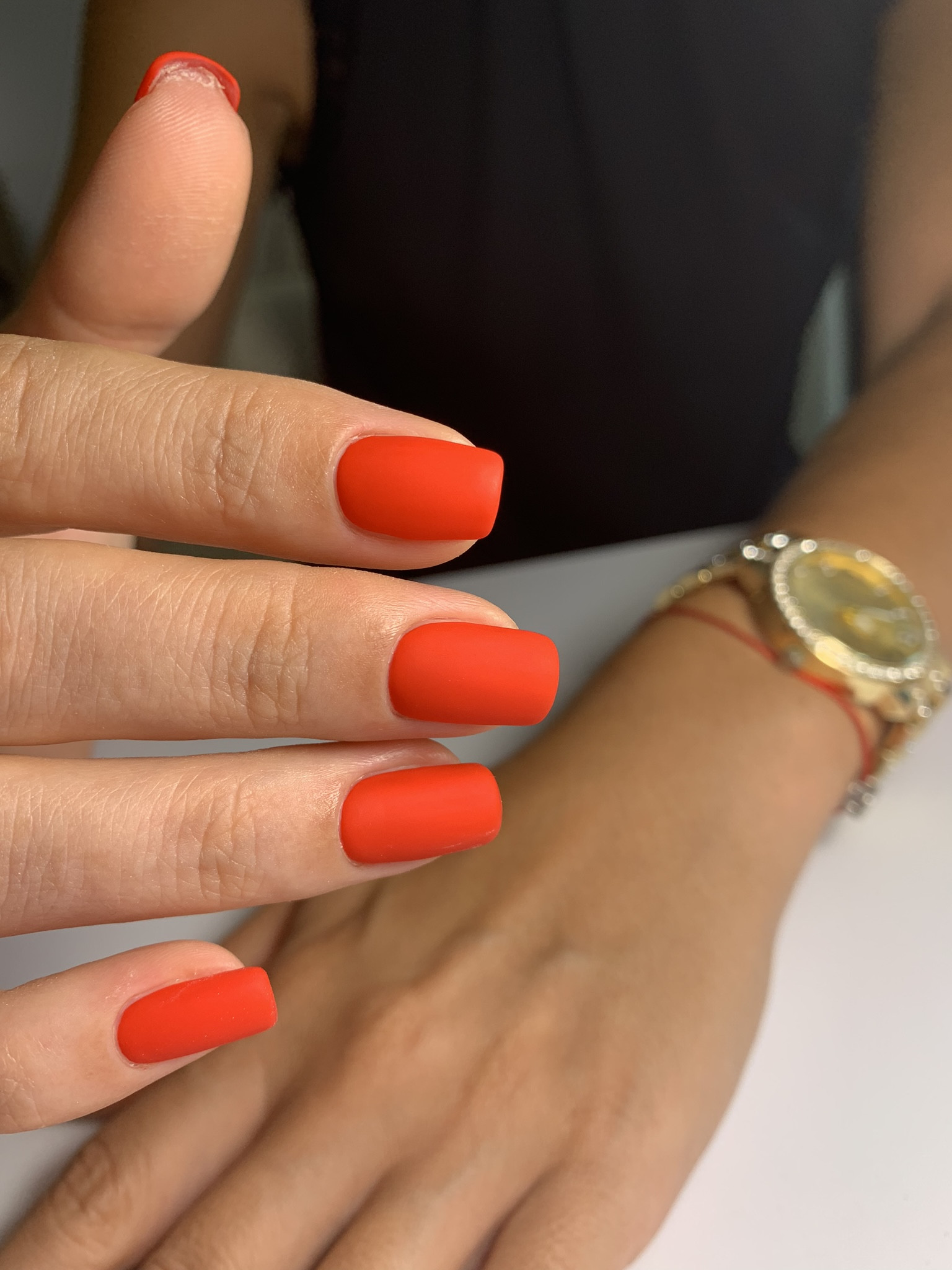 Манікюр на короткі нігті матовий помаранчевий, фото - Студія краси Bla Bla Nail