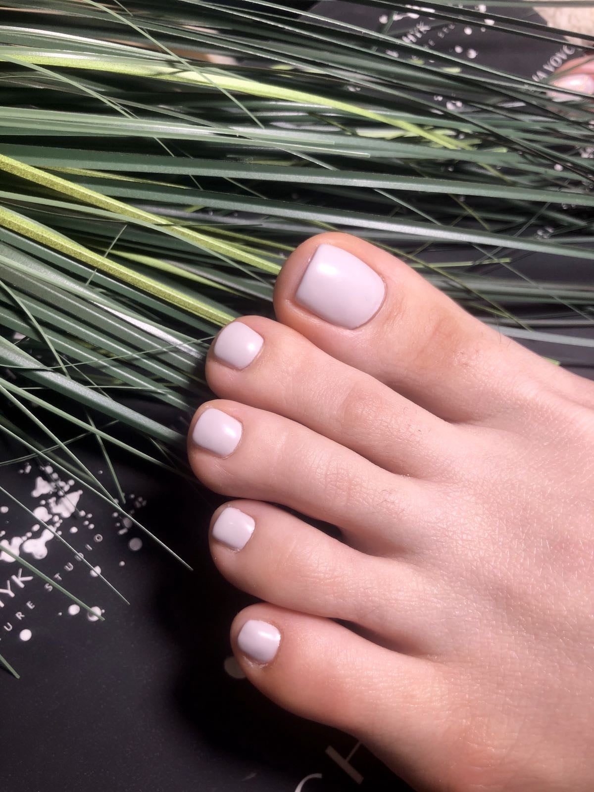 Педикюр красивый молочный, фото - Студия красоты Bla Bla Nail