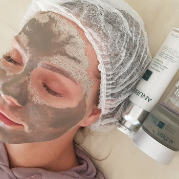 Доглядові процедури за типом та потребами шкіри
                    Косметолог Ольга Київ