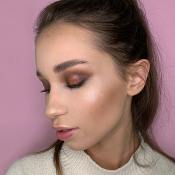 Макияж
                    Візажист Яна Мамедова Вінниця