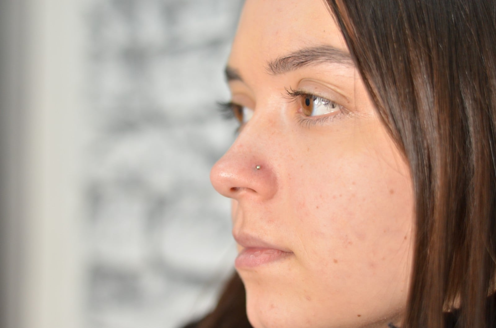 Пирсинг носа нострил, фото - Тату салон Teta Tattoo