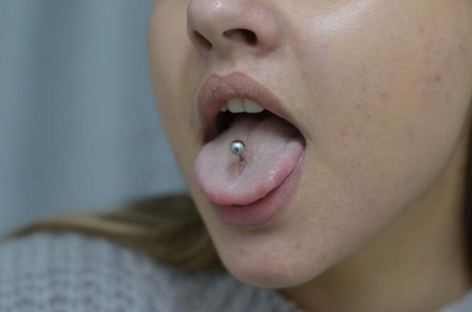 Пирсинг языка, фото - Тату салон Teta Tattoo