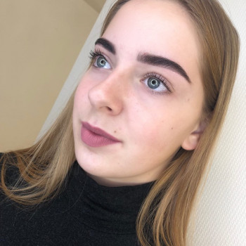 Моделирование и окрашивание бровей
                    Візажист Анна Шевченко Київ