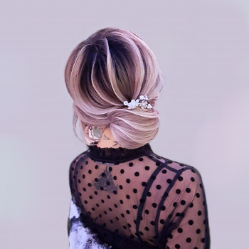 Праздничная, вечерняя прическа
                    Парикмахер-стилист Яна Запорожье