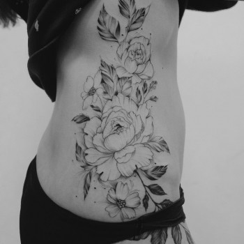 Ч/Б татуювання
                    Тату мастер Олеся Кукуніна Львов