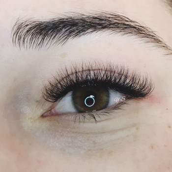 Наращивание ресниц 
                    Лешмейкер Юлия Київ