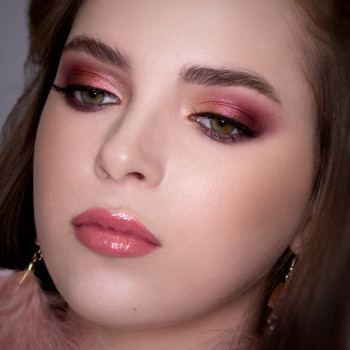 Нежный макияж для фотосессии розовый, фото - Преподаватель курсов красоты Елена Соседко