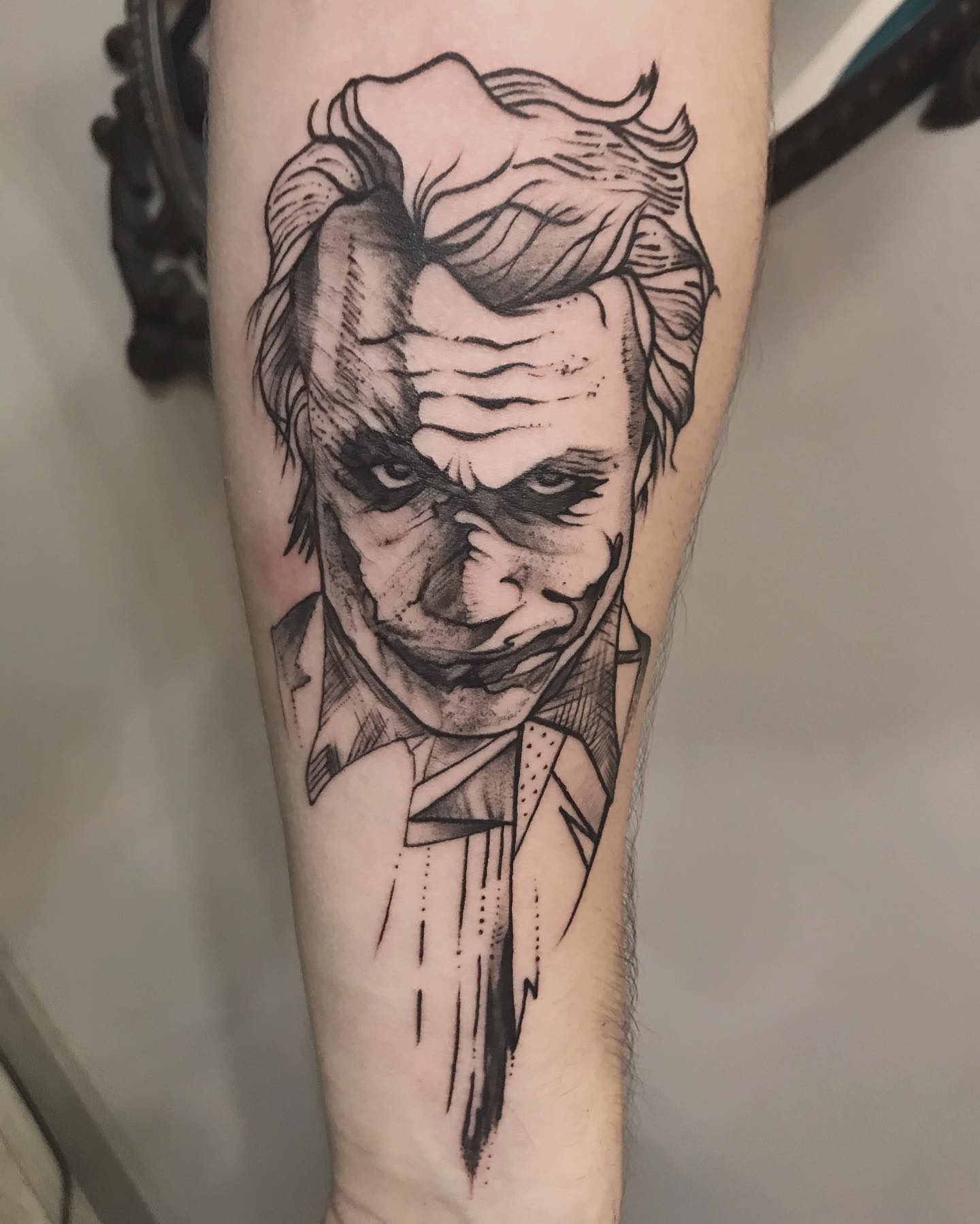 Для хлопців на передпліччі реалізм, фото - Студія татужу Elf Tattoo