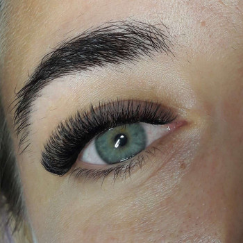 Наращивание ресниц
                    Лешмейкер Елена Радыш Киев