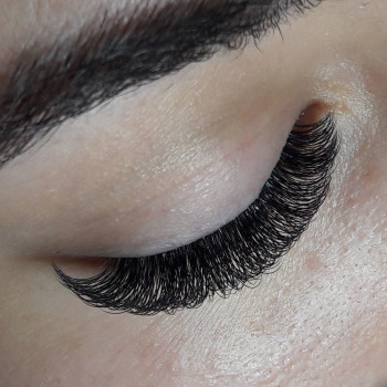 Наращивание ресниц
                    Лешмейкер Елена Радыш Киев