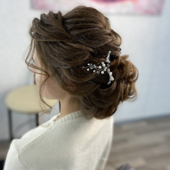 Причёска пучок
                    Візажист Ксения Красовская Київ