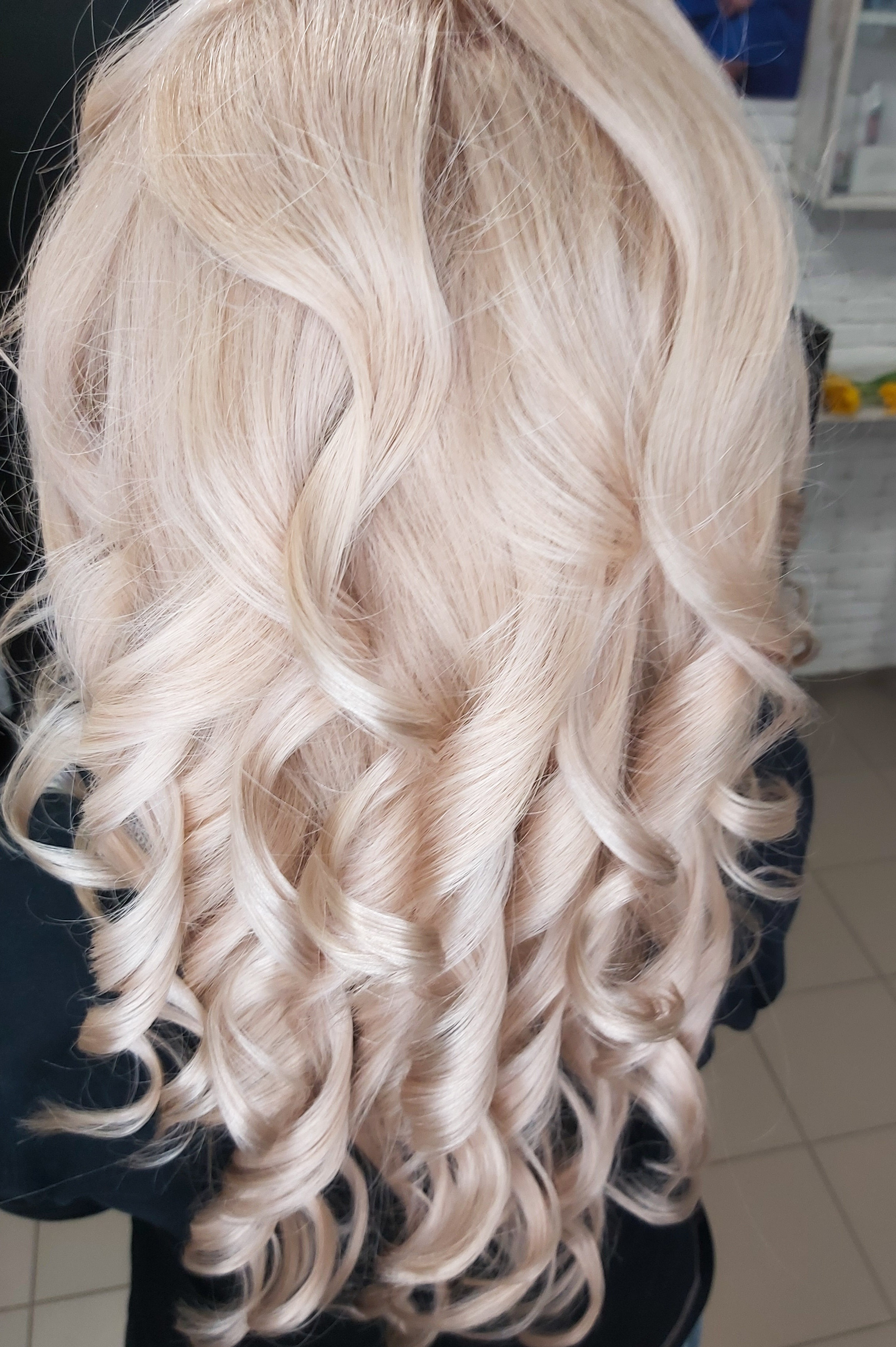 Стрижка на длинные волосы женская укладка волос, фото -  LIBSTER BEAUTY ZONE