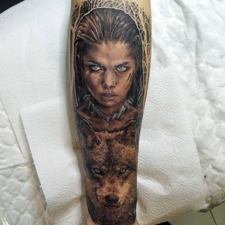 Для хлопців вовк на передпліччі, фото -  Signum Tattoo Sumy