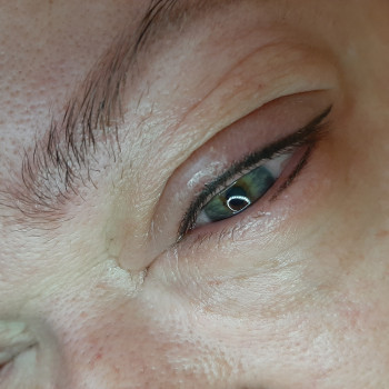 Стрелка
                    Майстер перманентного макіяжу Галина Київ