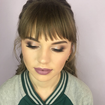 Макіяж
                    Парикмахер-визажист Христя Львов