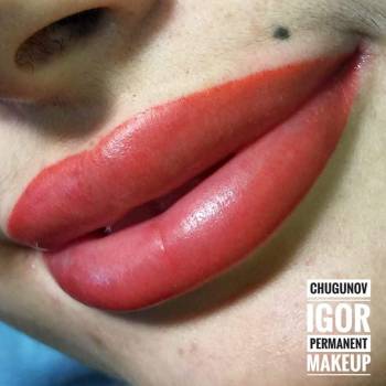 Акварельні губи